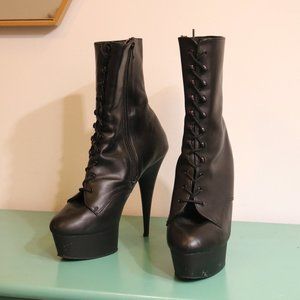 Pleaser Delight platform leather boots